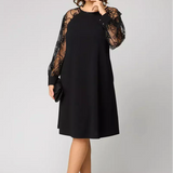 Cătălina – Rochie neagră cu dantelă