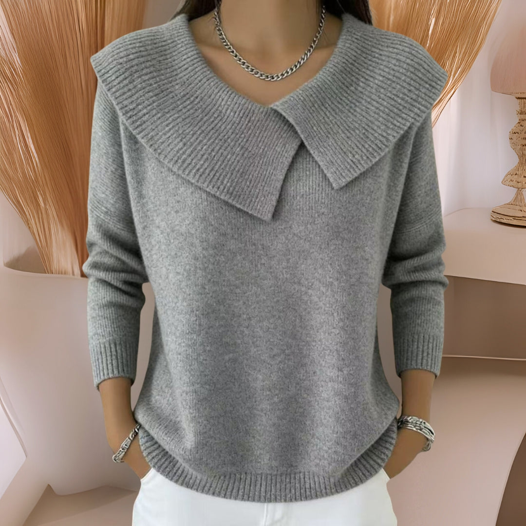 Izabela – Pulover cu guler asimetric