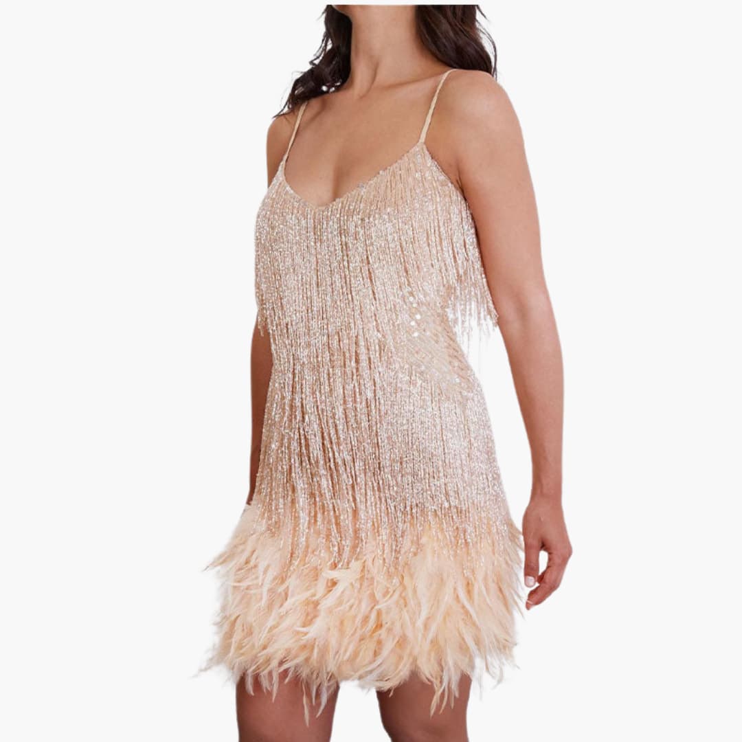 Iolanda – Rochie cu paiete și pene