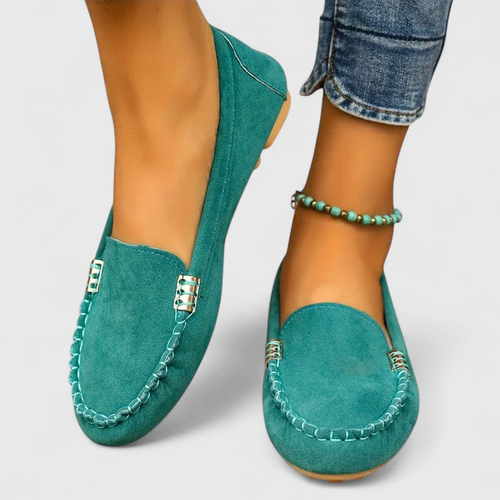 Adelina – Mocasini cu accente metalice
