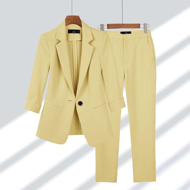 Grațiela – Costum cu sacou și pantaloni