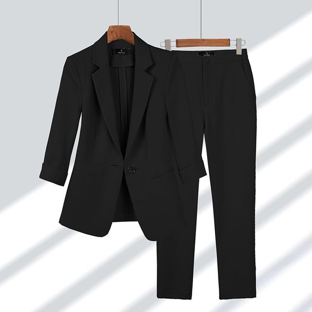 Grațiela – Costum cu sacou și pantaloni