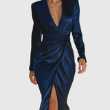 Silvia – Rochie satinată cu decolteu