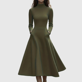 Ciprianna – Rochie evazată cu guler înalt