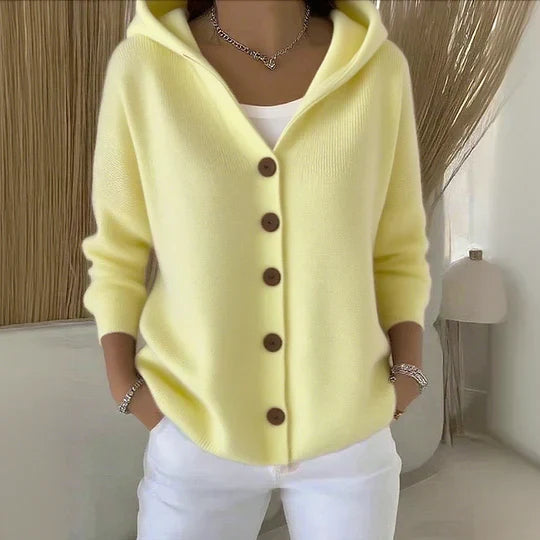 Livia – Cardigan cu glugă și nasturi