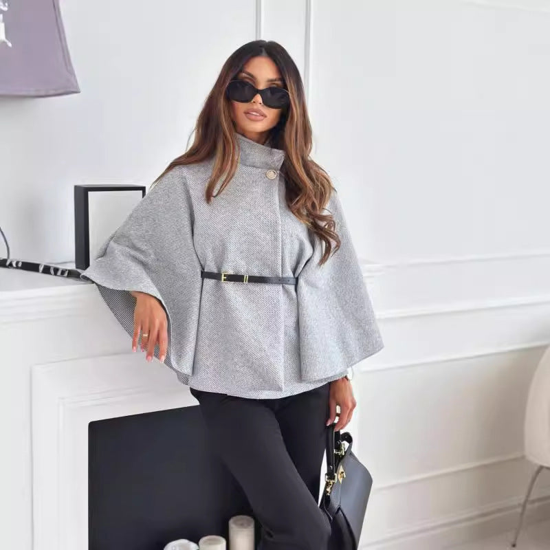 Sorana – Jachetă tip pelerină cu curea