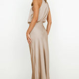 Silvia – Rochie halter din satin