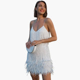 Iolanda – Rochie cu paiete și pene