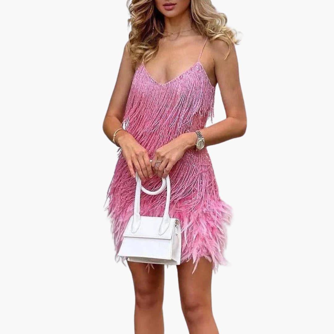 Iolanda – Rochie cu paiete și pene