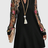 Luminița – Rochie mini cu mâneci brodate