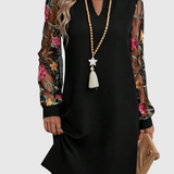 Luminița – Rochie mini cu mâneci brodate