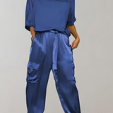 Irena – Set satinat cu pantaloni cargo