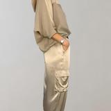 Irena – Set satinat cu pantaloni cargo