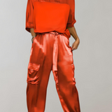 Irena – Set satinat cu pantaloni cargo