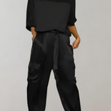 Irena – Set satinat cu pantaloni cargo