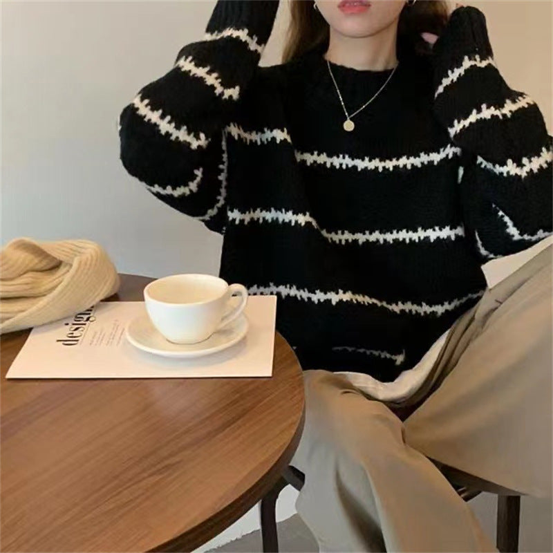 Flavia – Pulover larg cu dungi fine