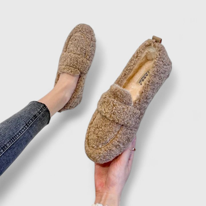 Sorana – Mocasini pufoși tip teddy