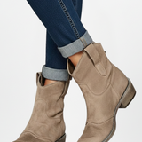 Eugenia – Botine western cu urechiușe