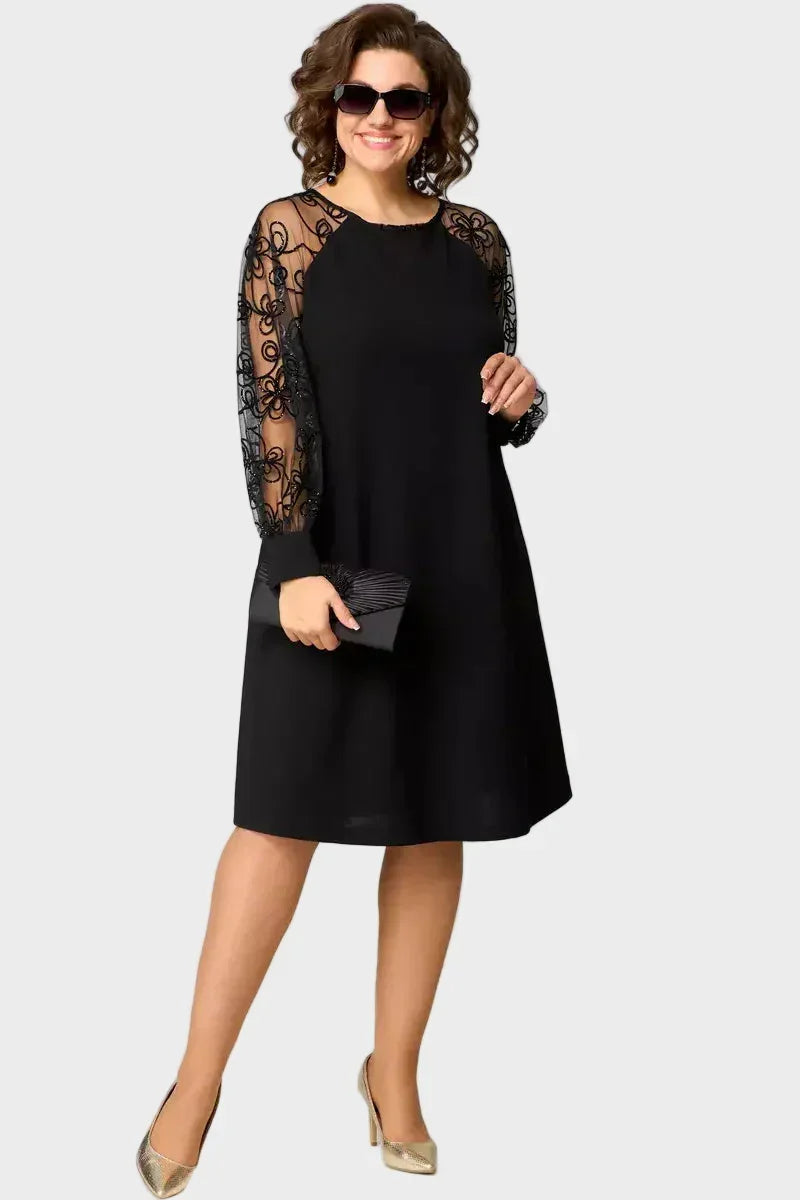 Cătălina – Rochie neagră cu dantelă