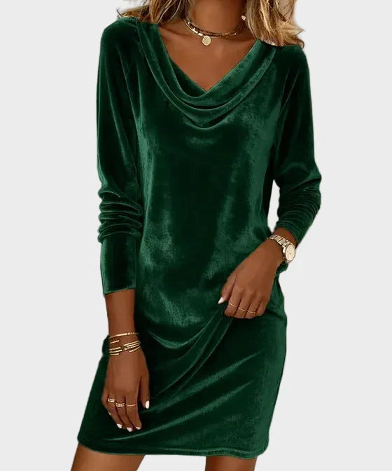 Dorina – Rochie scurtă din catifea drapată