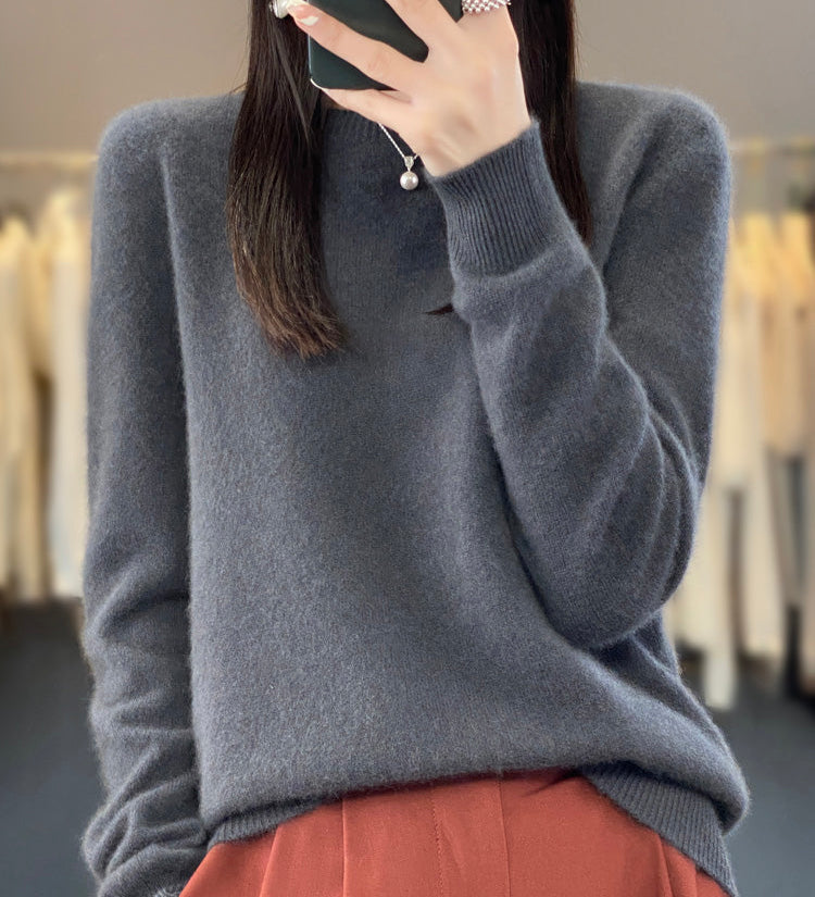 Laurentia – Pulover pufos cu guler rotund