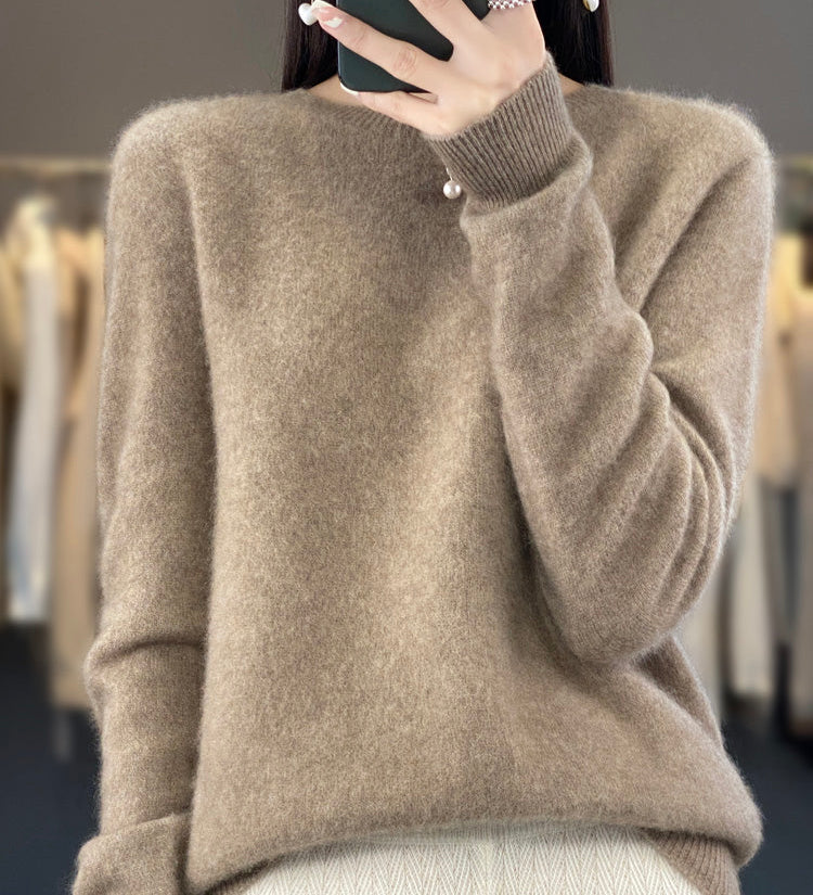 Laurentia – Pulover pufos cu guler rotund
