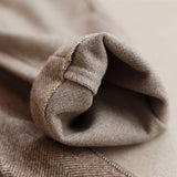 Oana – Pantaloni în spic cu pliuri